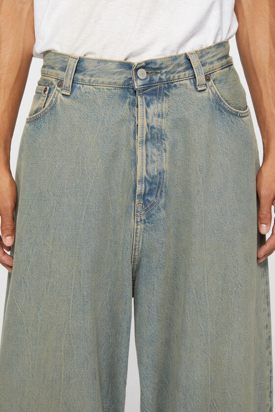 (image for) Distinctive Super baggy fit jeans - 2023M